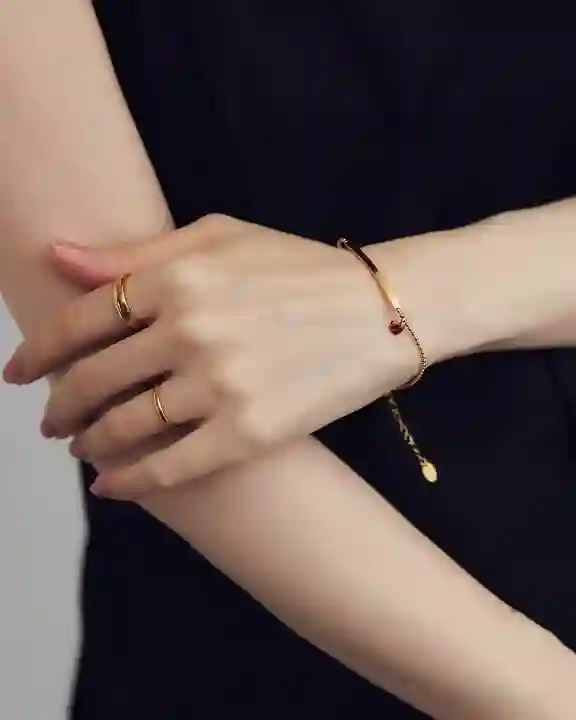 Dainty bracelets